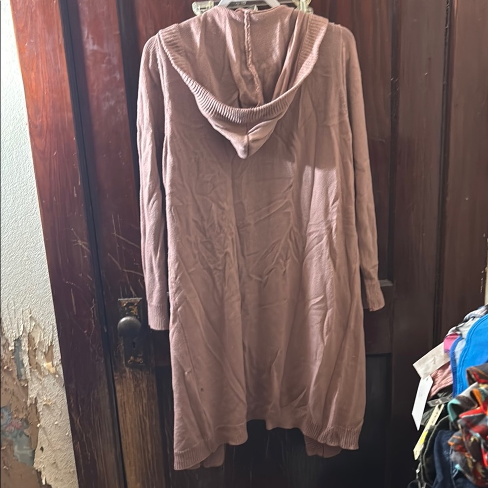 Cozy Pink Hooded Cardigan Size Large (very roomie) - Picture 4 of 4
